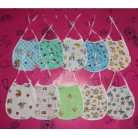 Слюнявчик Средняя Капелька (байка/трикотаж, клеенка) Размеры 20х21, Артикул: 0469