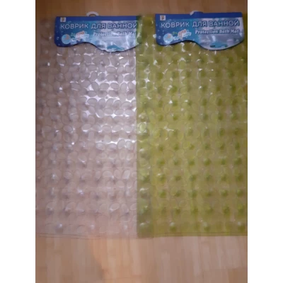 Противоскользящий коврик в ванную на присосках 69х35см Противоскользящий коврик в ванную на присосках 69х35см