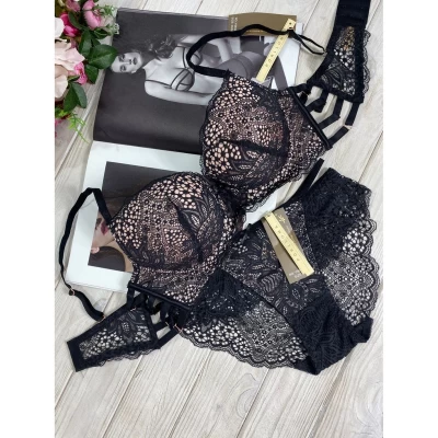 Комплект нижнего белья на толстом поролоне C 9839