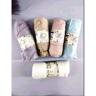 Трикотажная простынь на резинке Koloco 90*200 см