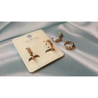 Серьги колечки, три камушка