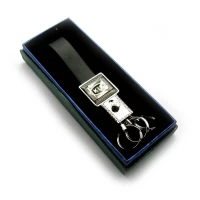 Брелок-авто с кожаным ремешком KIA хром (18566 C)