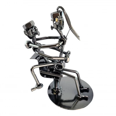 Техно-арт Любовь в офисе металл (18х13х10 см)