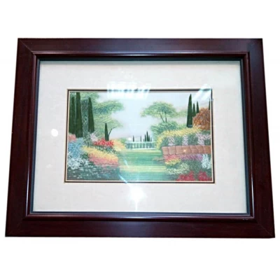 Картина с вышивкой