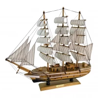Модель парусника (43х49х8 см)
