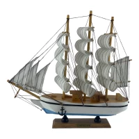 Модель парусника на подставке (32х31х7 см)