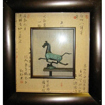 Картина с бронзовой фигурой (63*67)