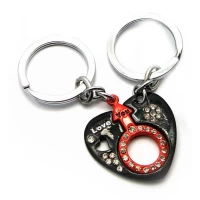 Брелоки  для влюбленных (Q) Сердца (469) черно-красный