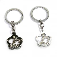 Брелоки  для влюбленных (Q) Цветочки бело-черные