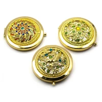 Зеркальце косметическое Узор с камнями золото (d-7 см) (в коробке + чехольчик)