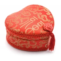 Шкатулка Сердечко с вышивкой (10,5х11,5х5,5 см)