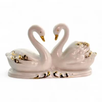 Лебеди пара  фарфоровые (13х7х4,5 см)