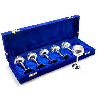 Рюмки бронзовые посеребренные (н-р 6 шт)(h-9 см)(34,3х12,5х5,5 см) Бокалы бронзовые посеребренные (н-р 6 шт)(34,3х12,5х5,5 см)(Velvet Box-Cordial Set-5 Designs) код 25443