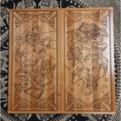 Нарды с узором,фасад из массива дерева (56х27,5х5 см) Нарды с узором,фасад из массива дерева (56х27,5х5 см)