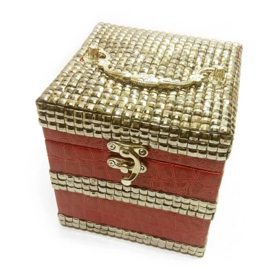 Шкатулка для бижутерии красная (12,5х12,5х12,5 см)