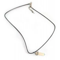 Ожерелье с кулоном из камня