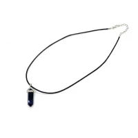 Ожерелье с кулоном из камня