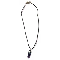 Ожерелье с кулоном из камня