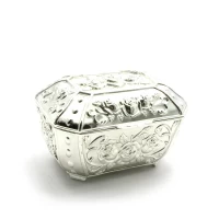 Сундучок металлический (11х8х7 см)