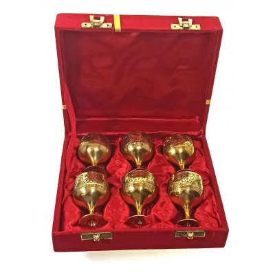 Рюмки бронзовые позолоченые(н-р6шт/30 мл) h-5,5(18,5х15,5х5,5 см) Бокалы бронзовые позолоченые(н-р 6 шт)(h-5,5)(18,5х15,5х5,5 см)(Velvet Box Goli Set Velvet Box gold) код 27362