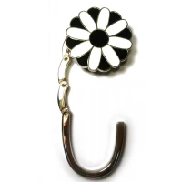 Сумкодержатель для женской сумочки Цветок-Замок черно-белый (6х4х1,5 см)