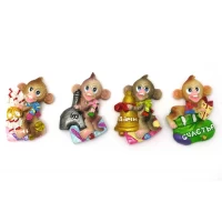 Магнит на холодильник Обезьянка с подарками (16 шт/уп)(7,5х4х3 см)