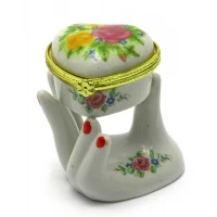 Шкатулка керамическая Рука и сердце (7,5х6,5х5 см)
