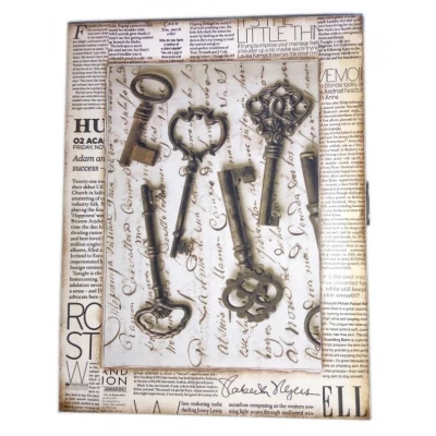 Ключница Ключи, газета ,массив дерева (25,5х19,5х5,5 см.). Ключница Ключи, газета ,массив дерева (25,5х19,5х5,5 см.).