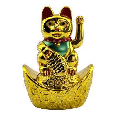 Кошка Манэки-нэко машущая лапой на чаше богатства (9,7х7х4,8 см)