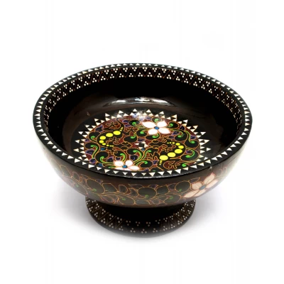 Конфетница расписная из цельного дерева  инкрустированная перламутром (d-24 h-13см)