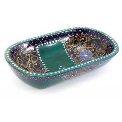 Братина из цельного дерева инкрустированная перламутром (25х15,5х5,5 см) Братина из цельного дерева инкрустированная перламутром (25х15,5х5,5 см)