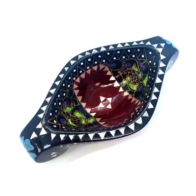 Братина Ладья из цельного дерева инкрустированная перламутром (16,5х10х3,5 см)H Братина Ладья из цельного дерева инкрустированная перламутром (16,5х10х3,5 см)H