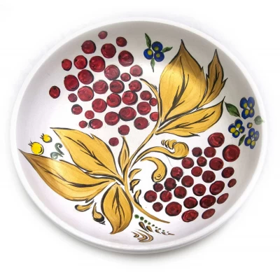 Тарелка белая, расписано вручную (d - 20см.,h - 3см) Тарелка белая, расписано вручную (d - 20см.,h - 3см)