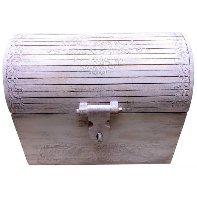 Сундук фиолетовый,замки и ручки из дерева,украшен кружевами, массив дерева (34х22х26 см) Сундук фиолетовый,замки и ручки из дерева,украшен кружевами, массив дерева (34х22х26 см)