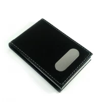 Визитница черная кожаная с магнитным замком на 15 визиток (9х6,5х1,5 см)