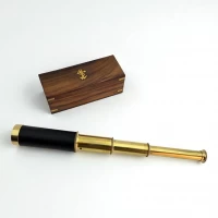 Подзорная труба в деревянном футляре (труба 31 см футляр 17,5х7х6 см)