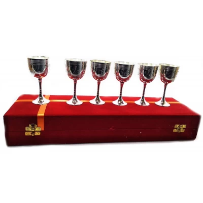 Рюмки бронзовые посеребренные (н-р 6 шт/50мл.)(h-11 см)(46х14,5х7 см) Рюмки бронзовые посеребренные (н-р 6 шт/50мл.)(h-11 см)(46х14,5х7 см)