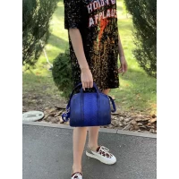 Сумочка из кожи питона синяя (26х22х14 см)