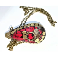 Аромакулон бронзовый инкрустирован латунью и кораллами (5,5х4,5х2 см)