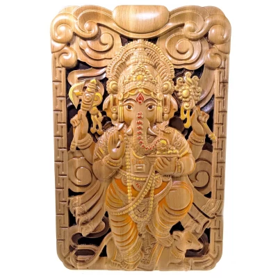 Панно Ганеша ,резное , (42,5х28х2 см) массив дерева,покрыто патиной ,эмалями и лаком. Панно Ганеша ,резное , (42,5х28х2 см) массив дерева,покрыто патиной ,эмалями и лаком.