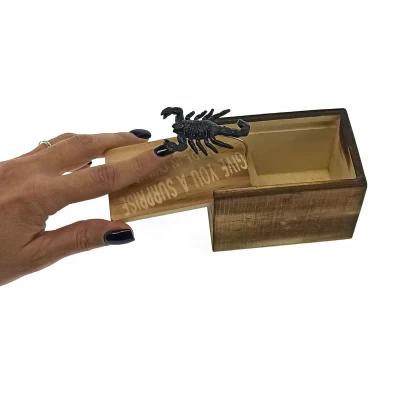 Скорпион в коробке (9,5х6х6,5 см)