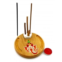 Подставка под благовония Ганеша,(d14смh1,8см)  массив дерева,резная покрыта эмалью и лаком.