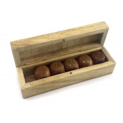 Игральные кости в деревянном футляре (12.7х4х4 см) Игральные кости в деревянном футляре (12.7х4х4 см)