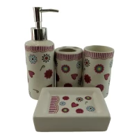 Набор для ванной  керамический Сердечки