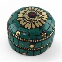 Шкатулка металлическая с бирюзой   ( h-3,2; d-4,7 см)