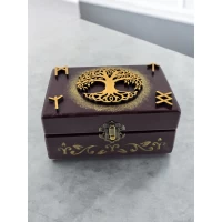 Шкатулка для рун  Древо Жизни (15х10х7см), массив дерева, аппликация.