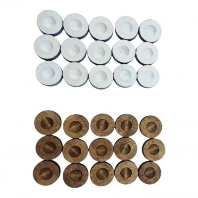 Фишки для нард(д-28мм,выс-10мм)массив дерева,кубики в комплекте,белые и коричневые с темным кантом. Фишки для нард(д-28мм,выс-10мм)массив дерева,кубики в комплекте,белые и коричневые с темным кантом.