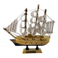 Модель парусника на подставке Ветер Свободы (14х12,5х3,3 см)