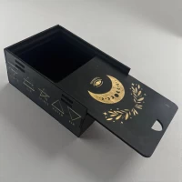 Шкатулка для викканских рун и карт Таро  Шкатулка Провидения (16х12х7см), деревянная покрыта темно