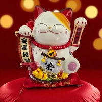Кот Манэки-Нэко керамический, статуэтка на удачу с подушечкой, 23,5 см, питание от сети или батареек